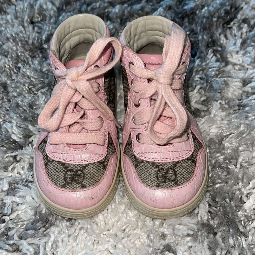 Authentic Gucci - Children’s size EU size 22